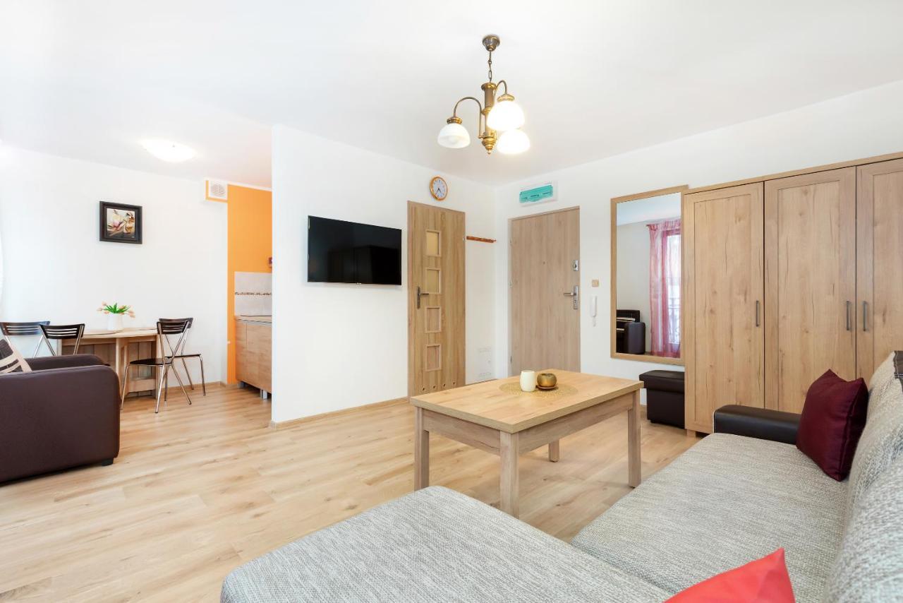 Wind Rose Quarter Apartments By Noclegi Renters 斯维诺乌伊希切 外观 照片