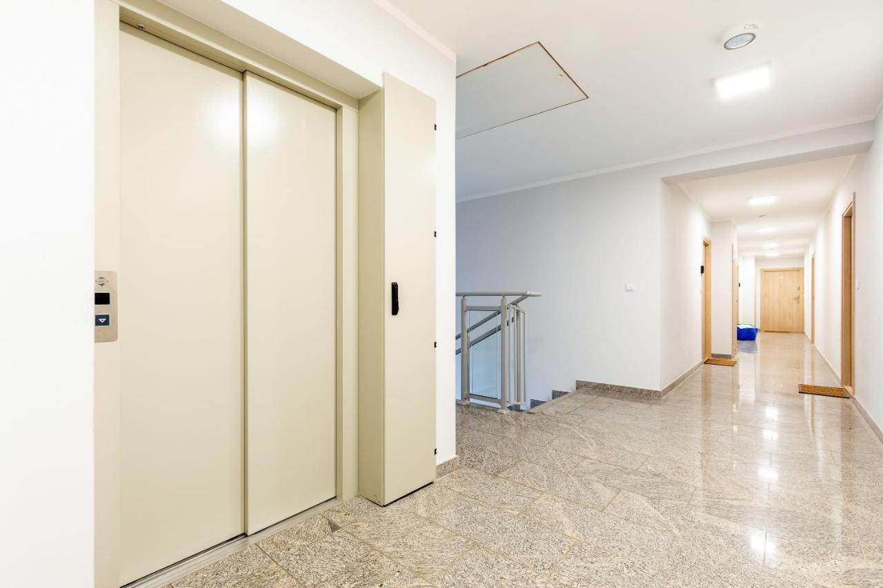 Wind Rose Quarter Apartments By Noclegi Renters 斯维诺乌伊希切 外观 照片