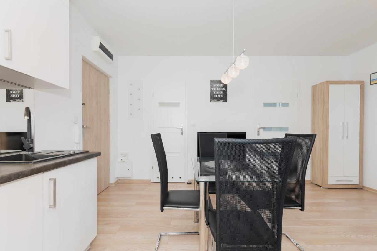 Wind Rose Quarter Apartments By Noclegi Renters 斯维诺乌伊希切 外观 照片